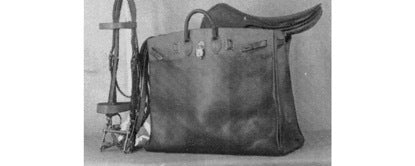 Hermès Haut à Courroies 手袋,作為 Kelly 和 Birkin 的原型,展示其經典設計與法國工藝。