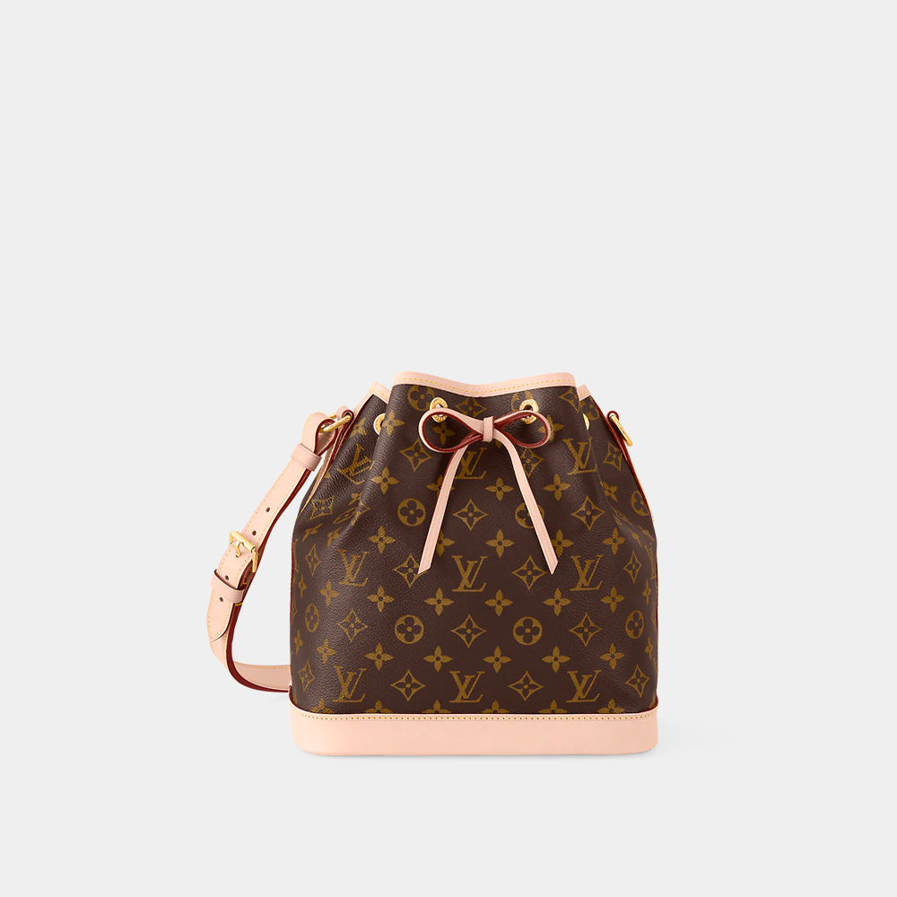 Louis Vuitton Petit Noé Monogram Canvas，融合復古風格與實用性，是時尚愛好者的必備選擇。