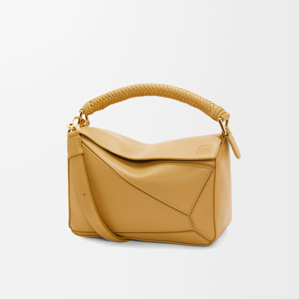 Loewe Small Puzzle bag in smooth calfskin (Sahara)