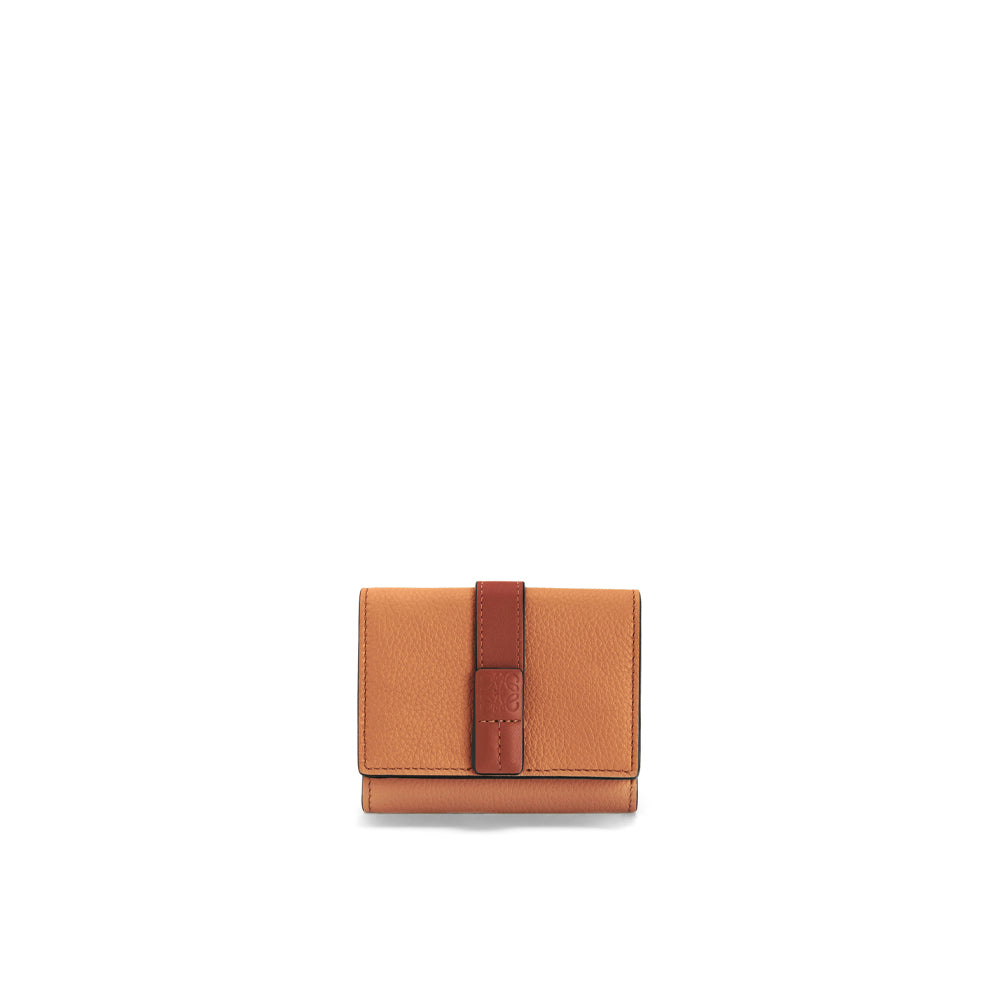 香港現貨 - Loewe Trifold wallet in soft grained calfskin (淺焦糖色/胡桃色)
