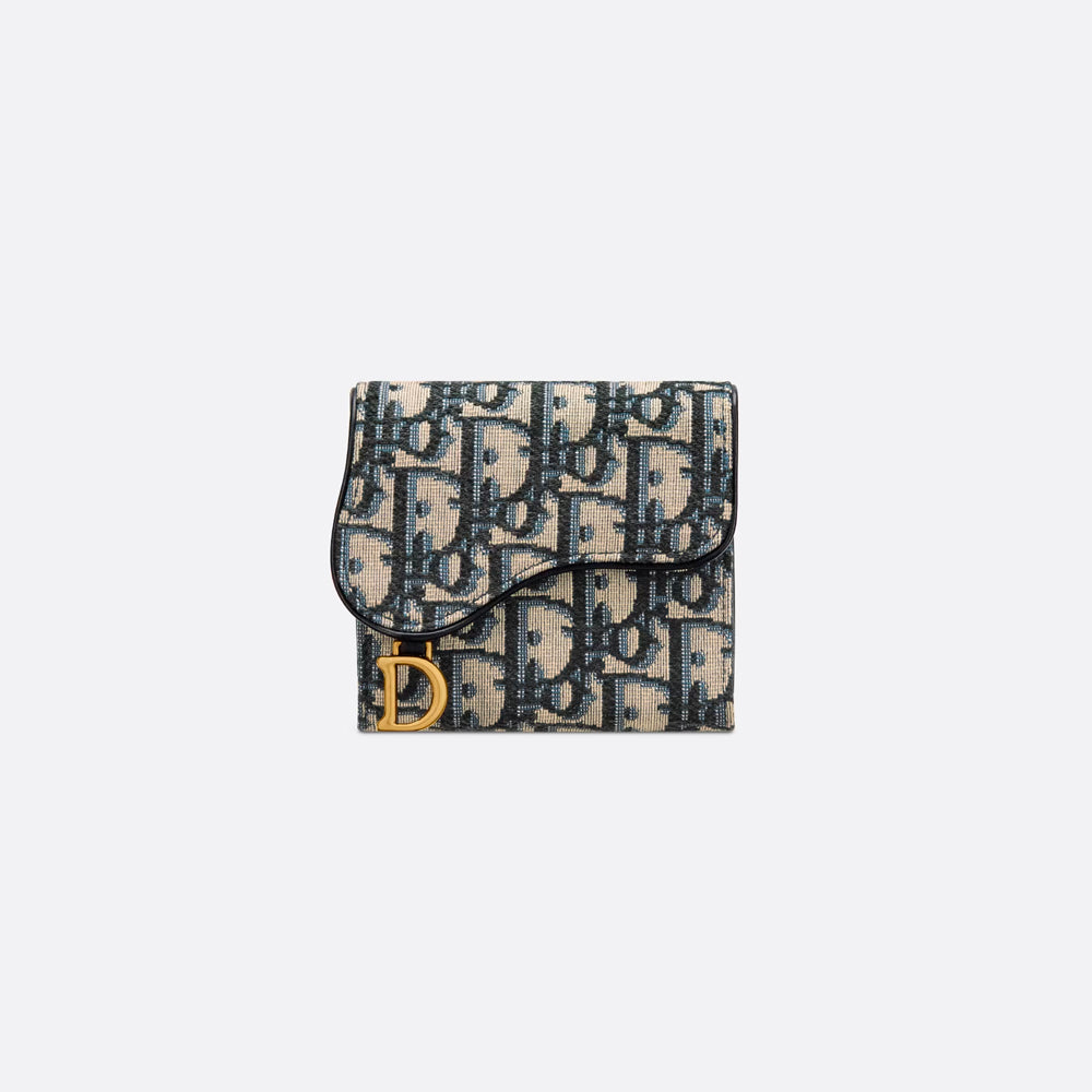 Dior Saddle Lotus Wallet – Oblique 提花面料與經典設計結合，輕便實用且充滿品牌魅力。