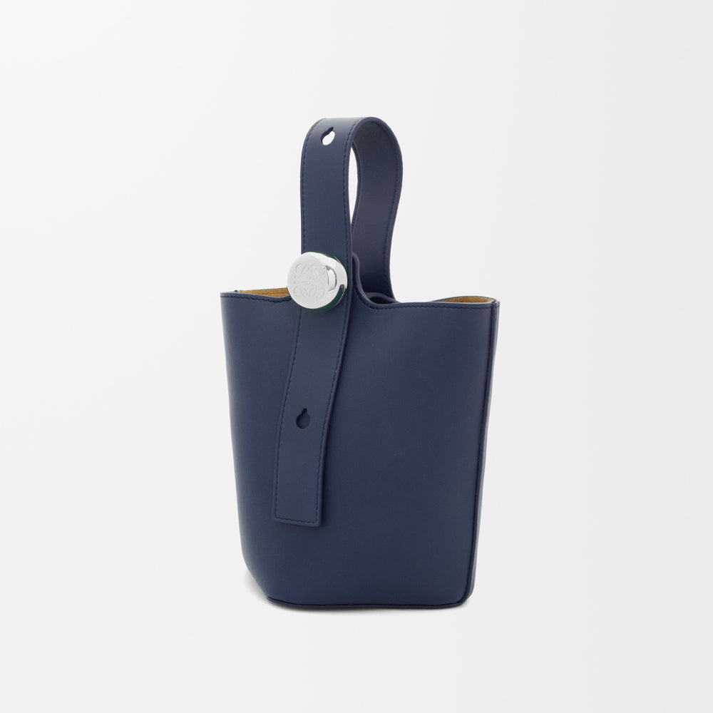 Loewe Mini Pebble bucket in smooth calfskin (Abyss Blue)