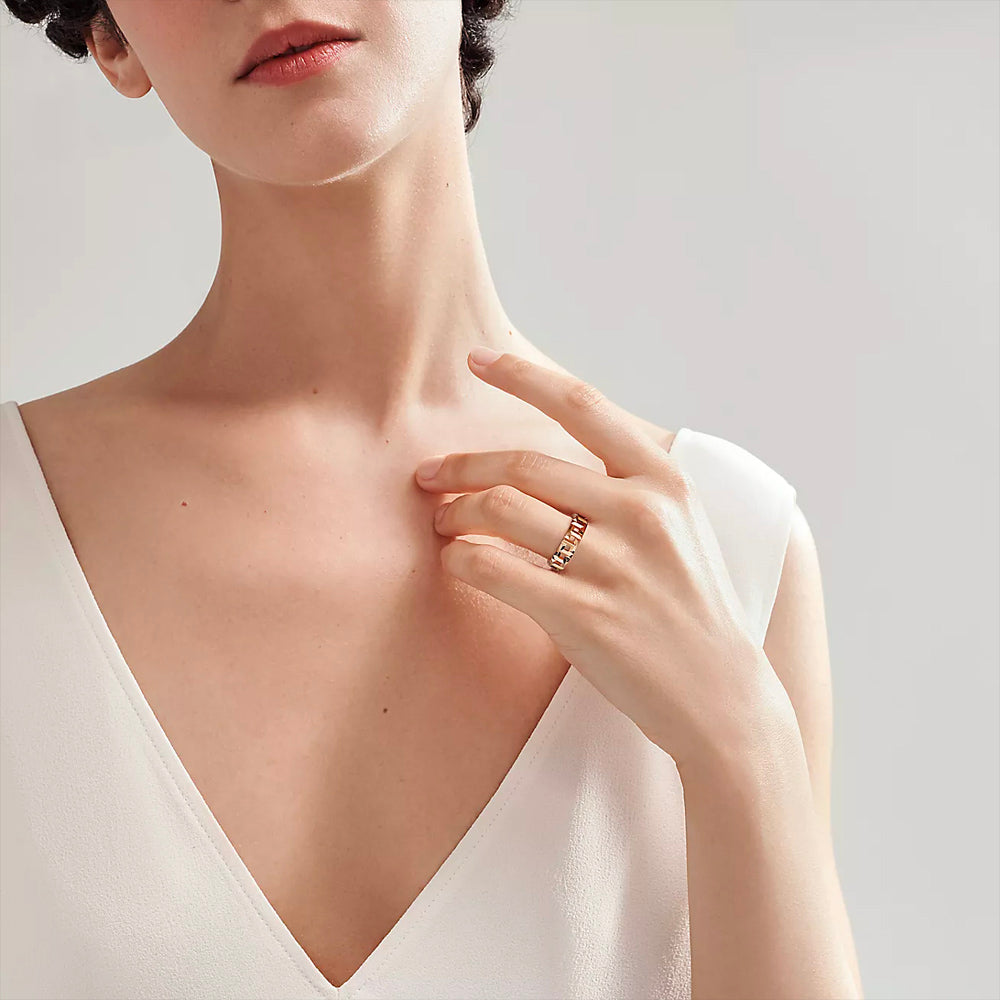 Tiffany & Co. 18k 玫瑰金 Tiffany T True 寬戒指，5.5 毫米