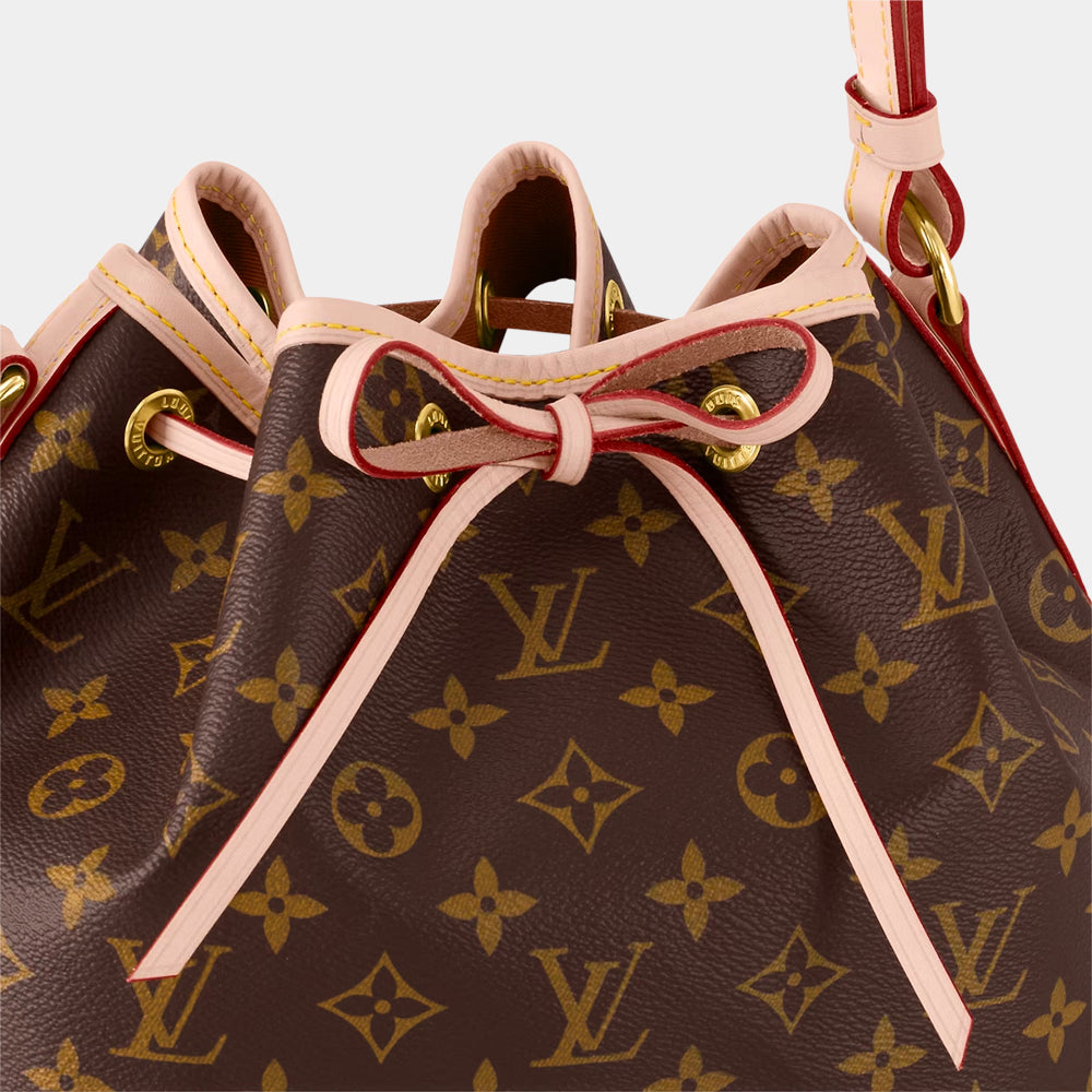 Louis Vuitton Petit Noé Monogram Canvas，融合復古風格與實用性，是時尚愛好者的必備選擇。