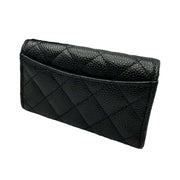 Chanel Classic Card Holder，經典款式，輕巧設計與標誌性菱格紋細節，為日常收納增添奢華感。