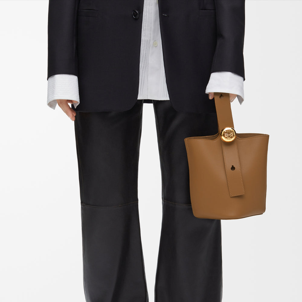 Loewe 經典小牛皮小號 Puzzle 腰包（棕褐）