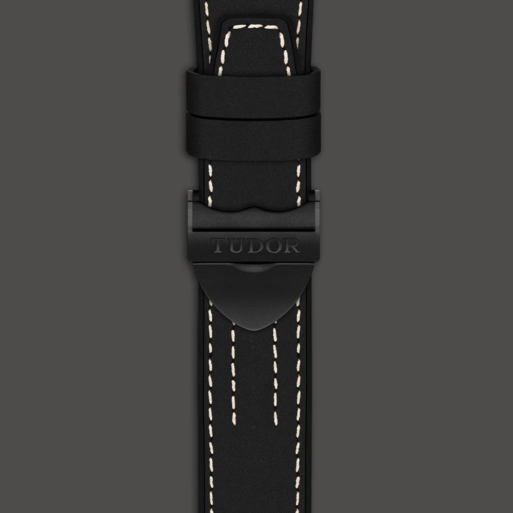 Tudor BLACK BAY CERAMIC 41mm ceramic case (Hybrid leather and rubber strap + Complimentary strap)
