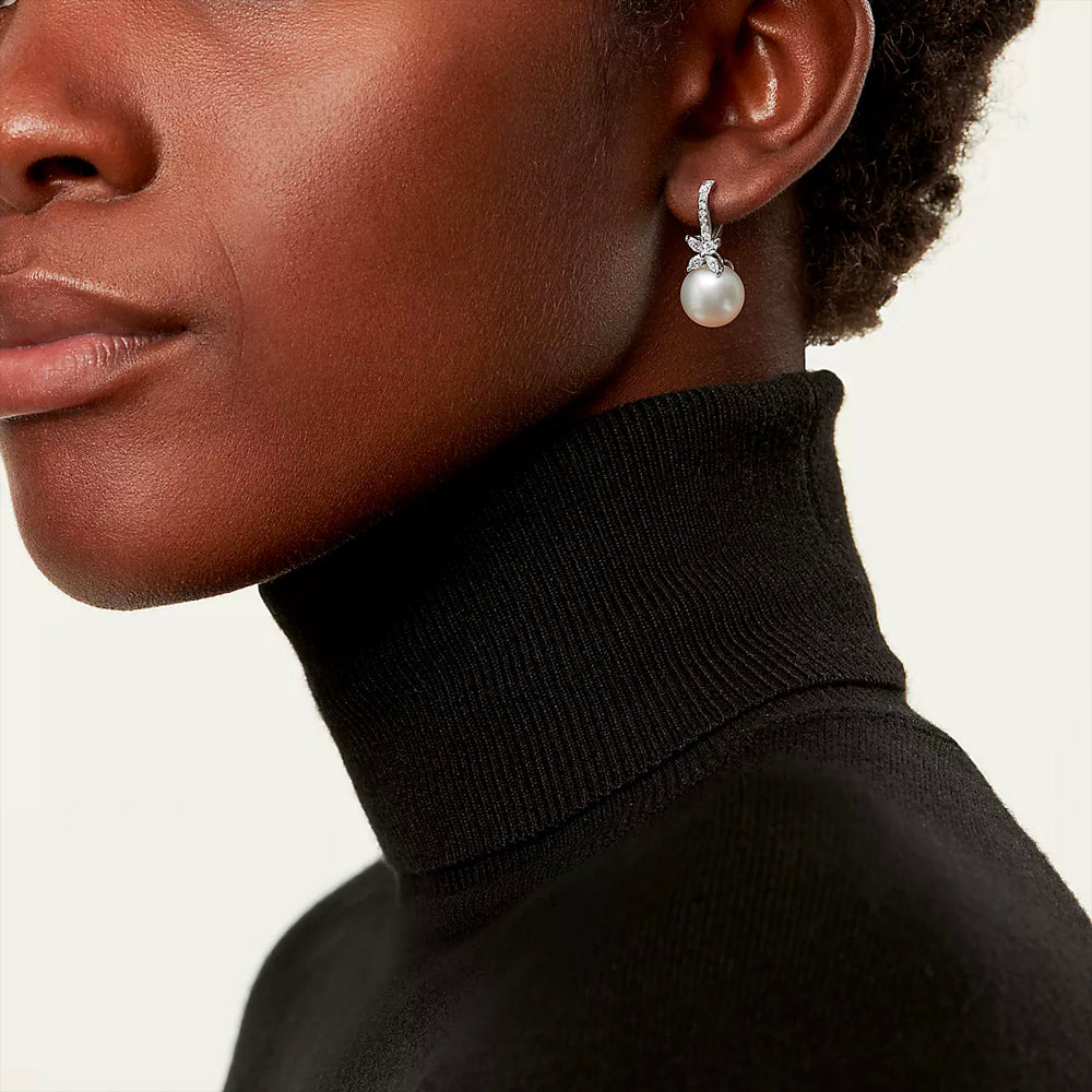 Tiffany & Co. Tiffany Victoria® 珍珠與鑽石耳環