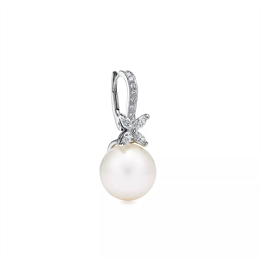 Tiffany & Co. Tiffany Victoria® 珍珠與鑽石耳環