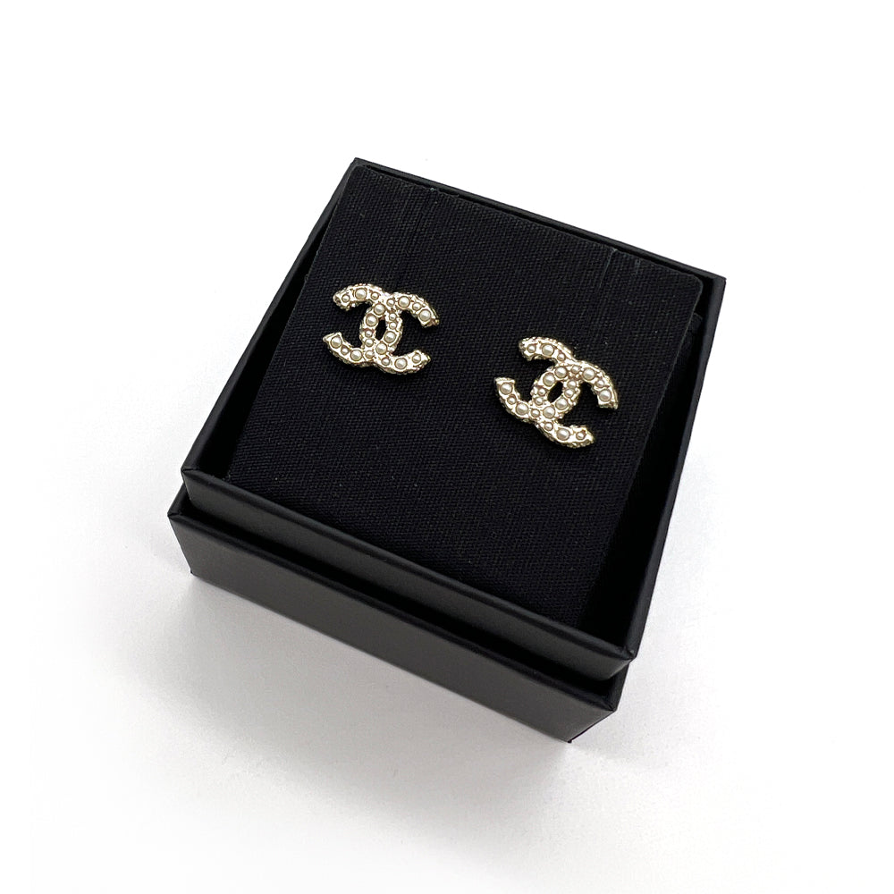 Hong Kong Stock - Chanel CC Earrings