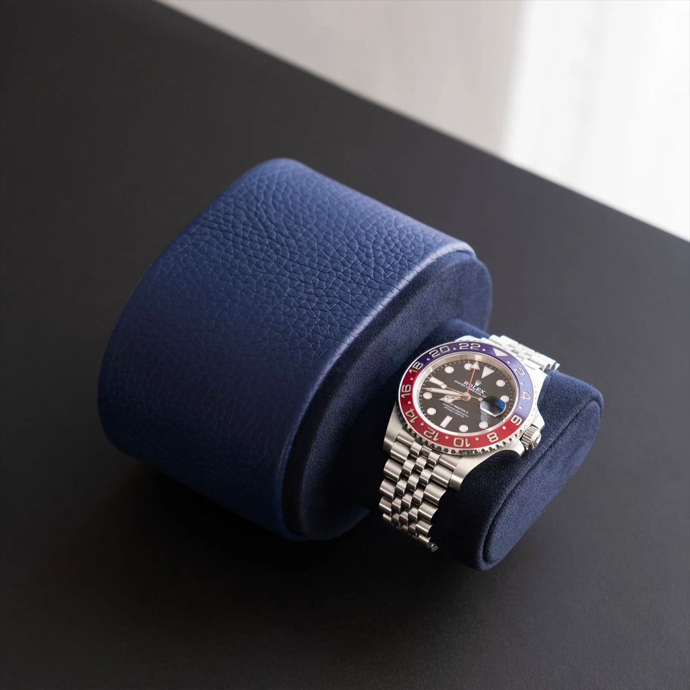 CHARLES SIMON Theo Watch Roll – 高端皮革與精緻工藝設計，提供安全與奢華的腕錶存放方式。