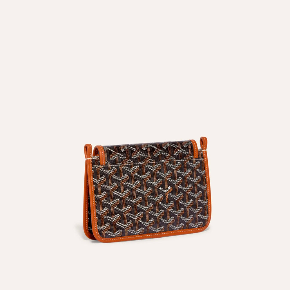 Goyard Plumet Pocket Wallet，獨特圖案與高端材質，適合日常使用或旅行搭配。