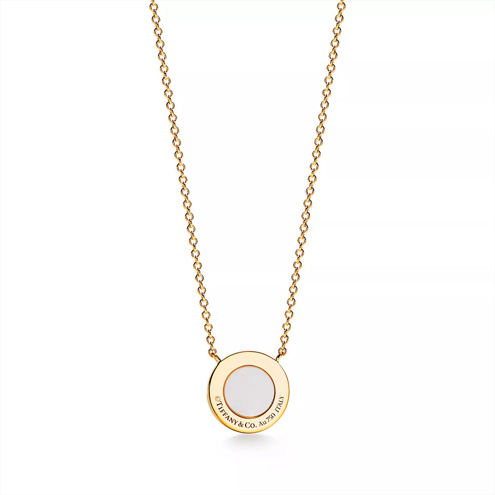 Tiffany & Co. Tiffany T 18k 金鑽石和珍珠母圓形吊墜，16-18 英寸