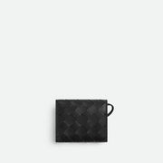 Bottega Veneta Andiamo 三折拉鏈錢包，簡約時尚設計，實用多功能收納。