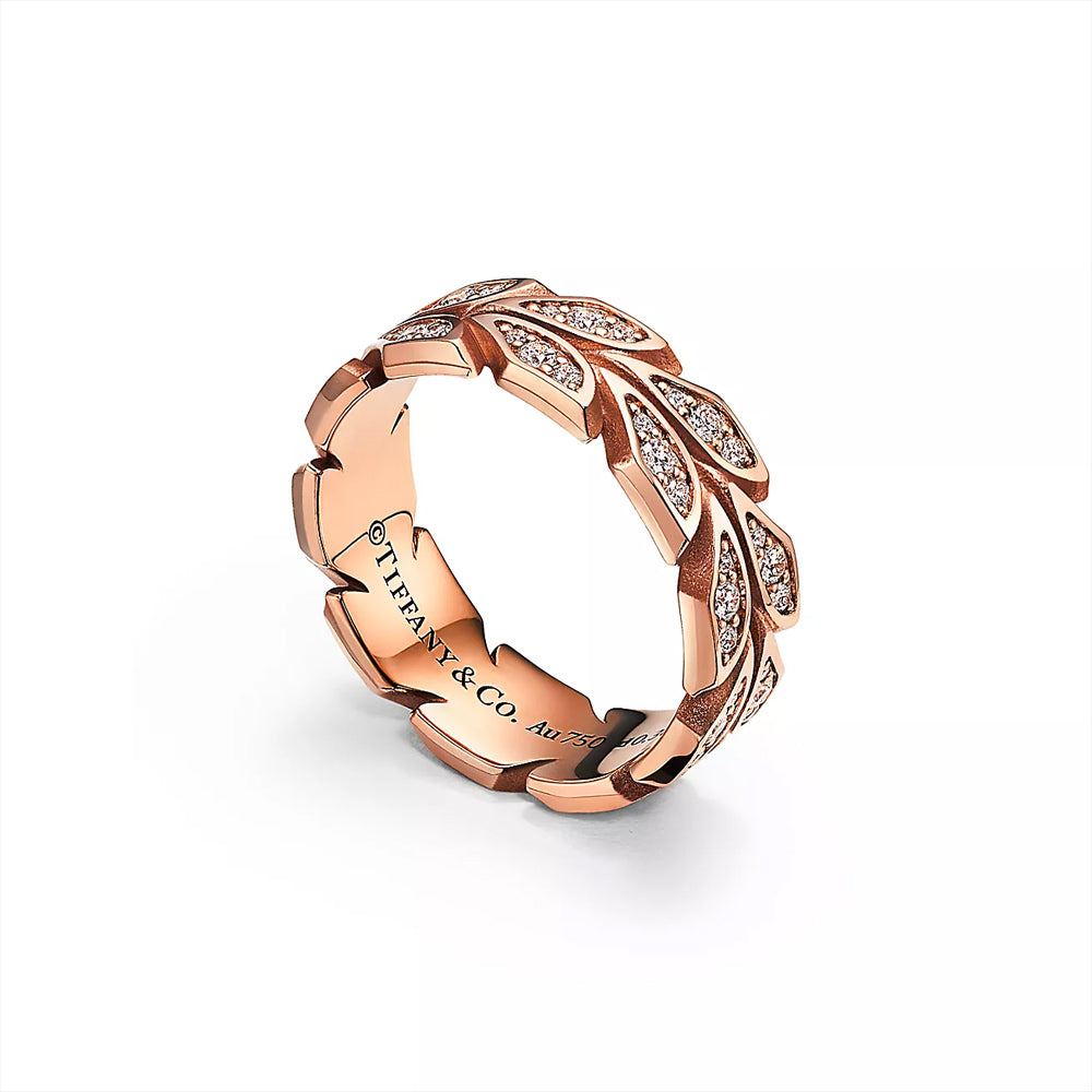 Tiffany & Co. Tiffany Victoria® Vine 玫瑰金鑲鑽戒指，6 毫米寬