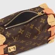 Louis Vuitton Side Trunk PM，經典 Monogram 圖案，結合復古與時尚元素，實用且百搭。