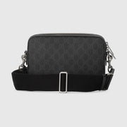 Gucci Shoulder Bag – 經典 Interlocking G 標誌，搭配優質皮革與簡約設計，展現品牌的時尚魅力。