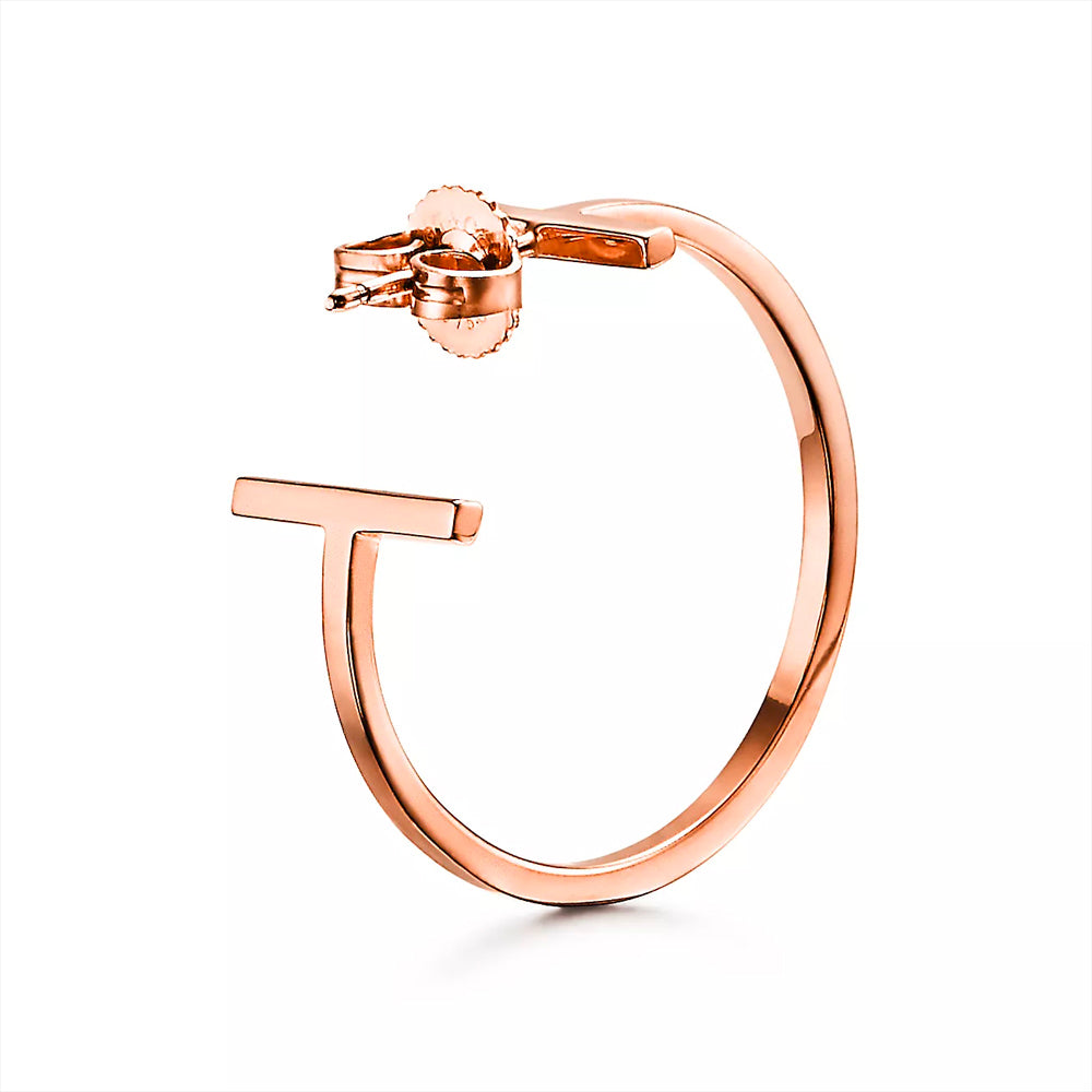 Tiffany & Co. 18k 玫瑰金蒂芙尼 T 圈形耳環