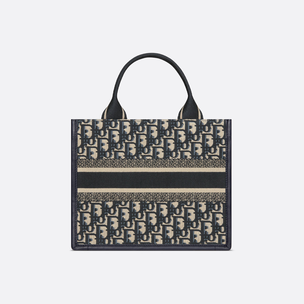 Dior 小號 Dior Book 托特包（藍色 Dior Oblique 刺繡和小牛皮）