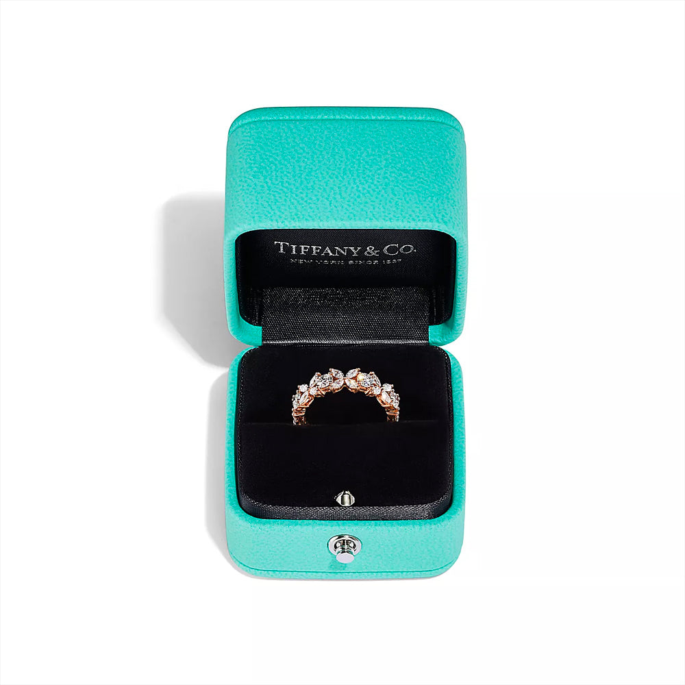 Tiffany & Co. 18k 玫瑰金 Tiffany Victoria® 交替鑽石戒指