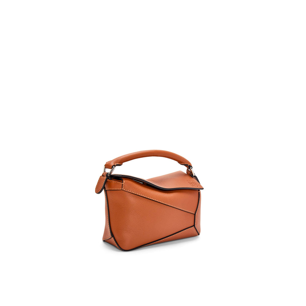 Loewe Mini Puzzle bag in classic calfskin (Tan)