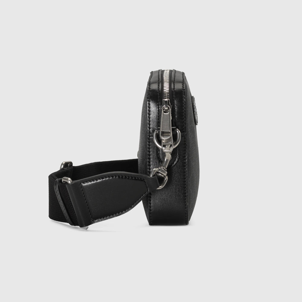 Gucci Shoulder Bag – 經典 Interlocking G 標誌，搭配優質皮革與簡約設計，展現品牌的時尚魅力。