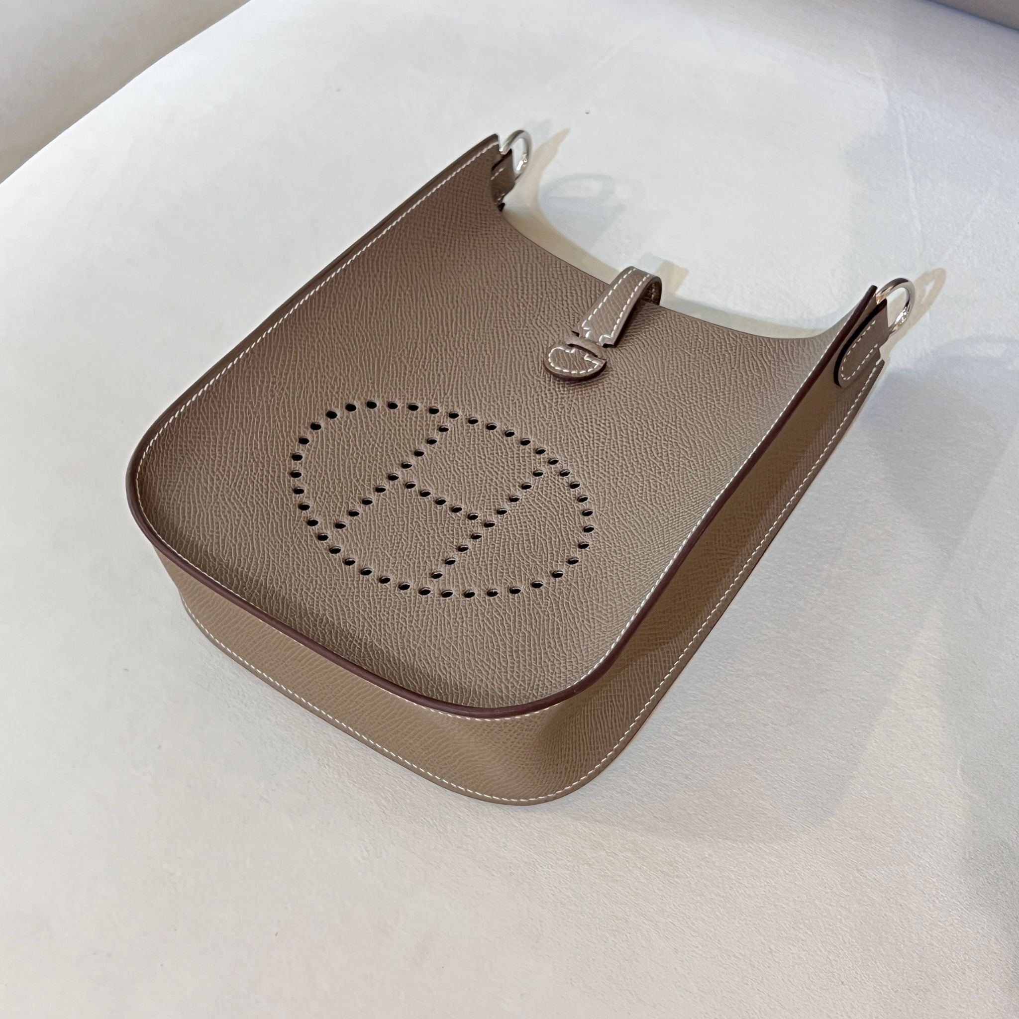 Hong Kong Stock - Hermes Mini Evelyne (Etoupe/Silver)