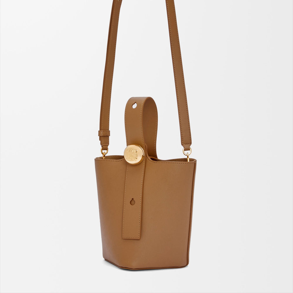 Loewe 經典小牛皮小號 Puzzle 腰包（棕褐）