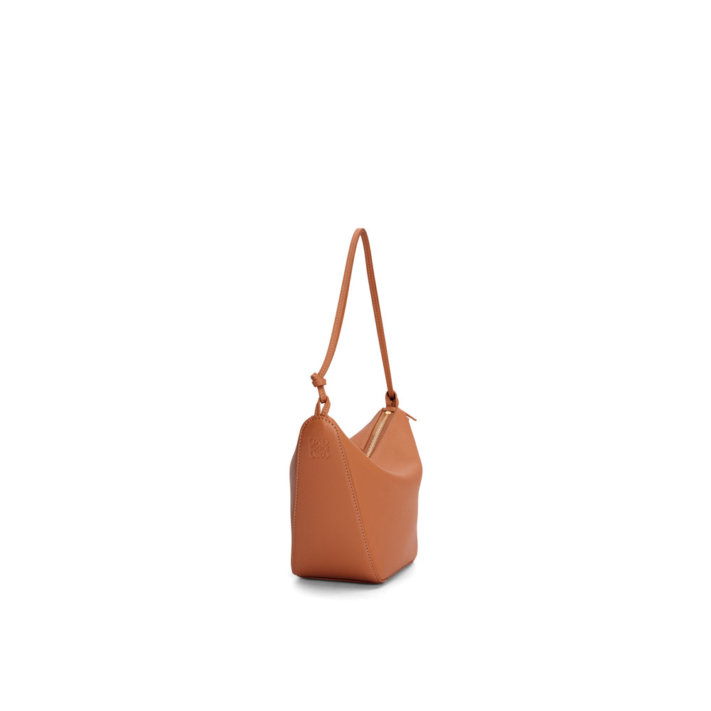 香港現貨 - Loewe Mini Hammock Hobo bag in classic calfskin（棕褐色）