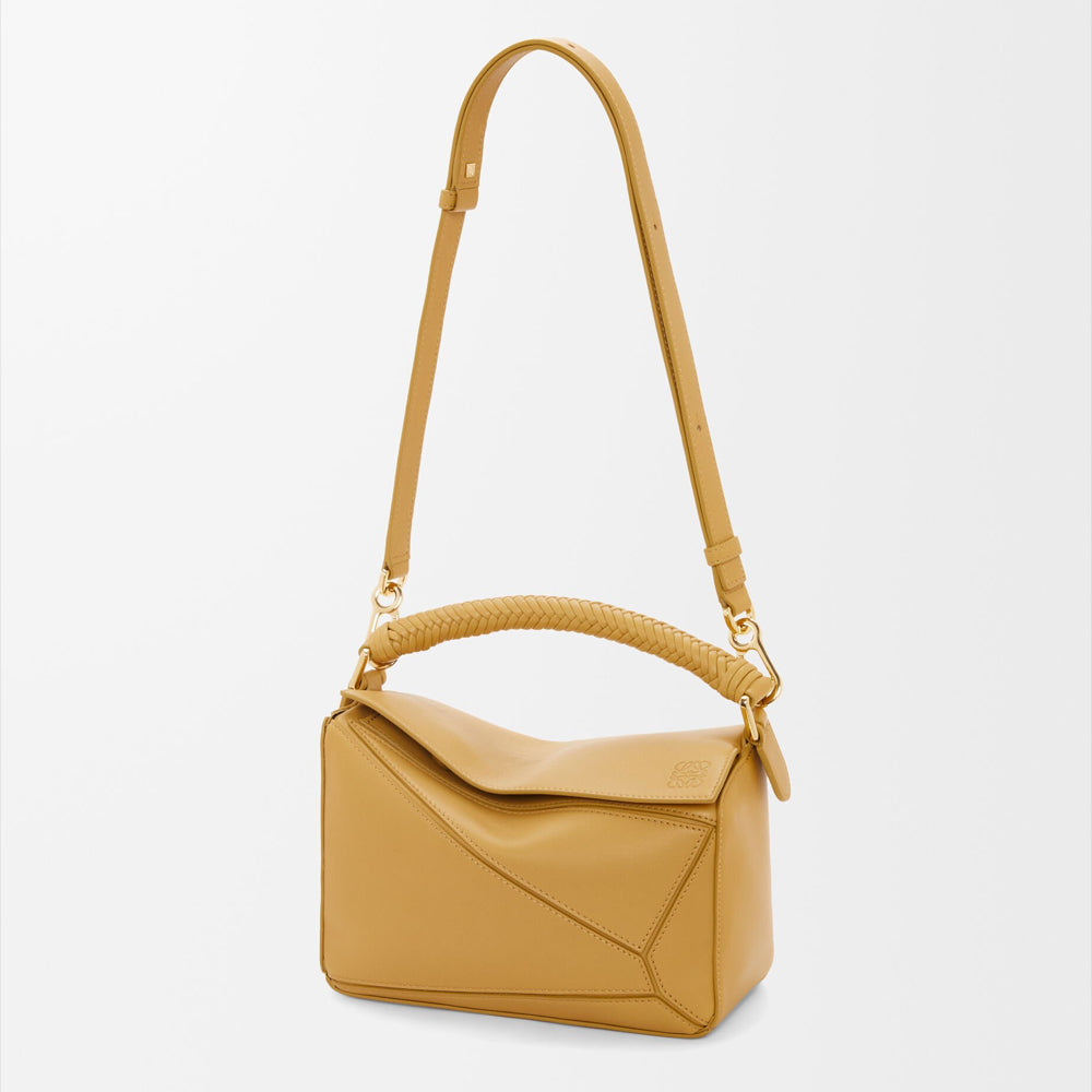 Loewe 經典小牛皮小號 Puzzle 腰包（棕褐）