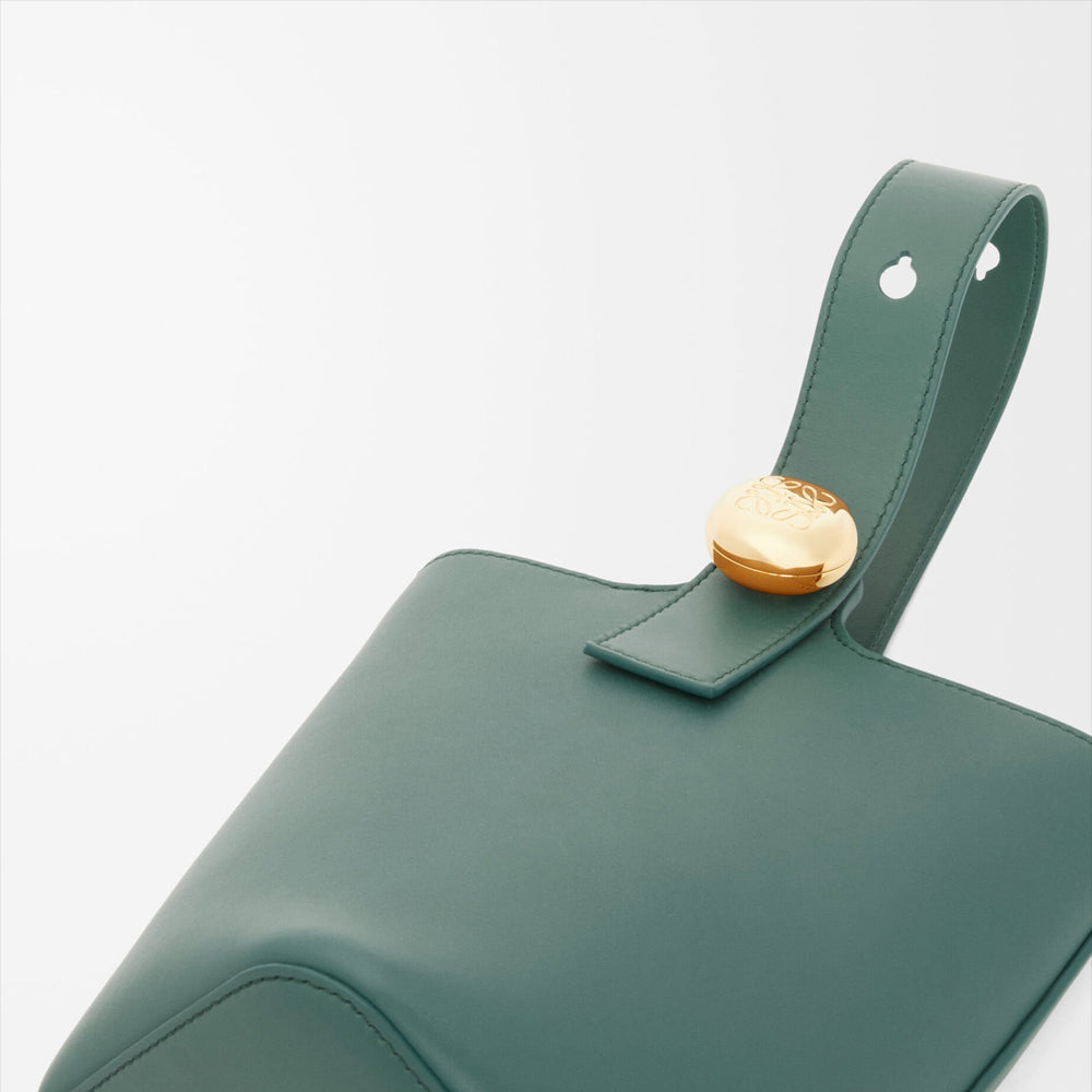 Loewe 經典小牛皮小號 Puzzle 腰包（棕褐）
