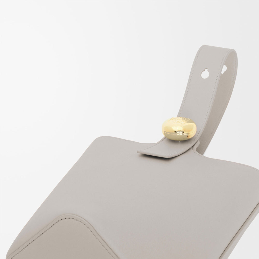 Loewe 經典小牛皮小號 Puzzle 腰包（棕褐）
