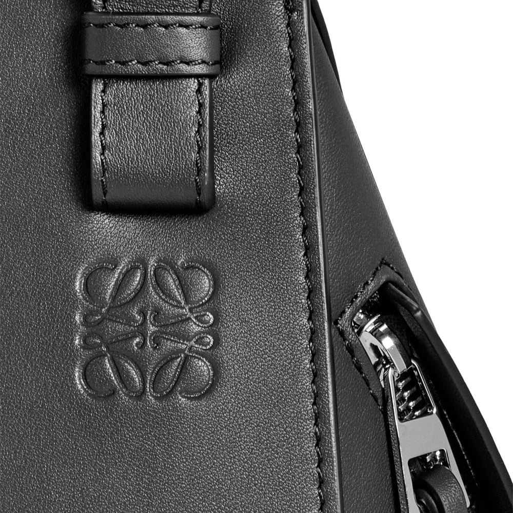 Loewe 經典小牛皮小號 Puzzle 腰包（棕褐）