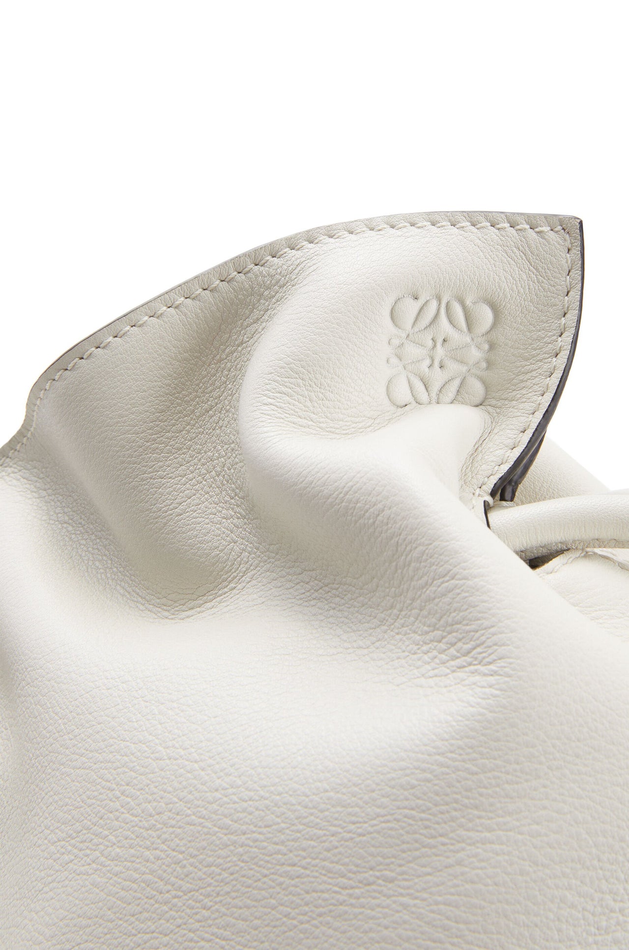 Loewe Medium Flamenco clutch in nappa calfskin (Colour: Soft White)