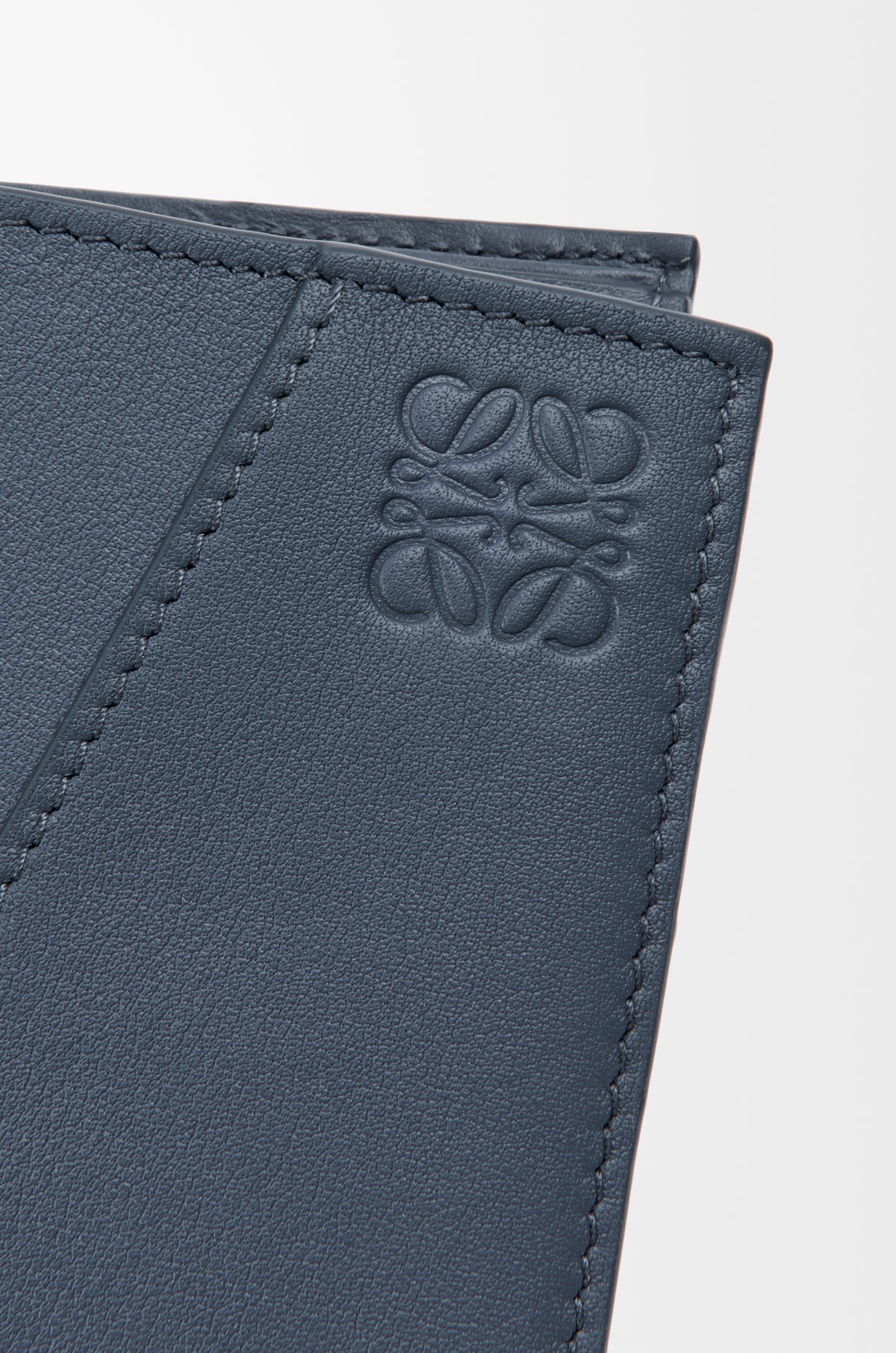 Hong Kong Stock - Loewe Puzzle bifold wallet in classic calfskin (Indigo Dye)