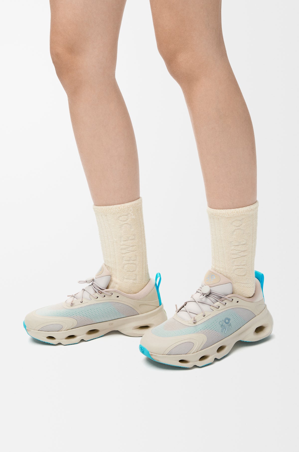 Loewe 經典小牛皮小號 Puzzle 腰包（棕褐）