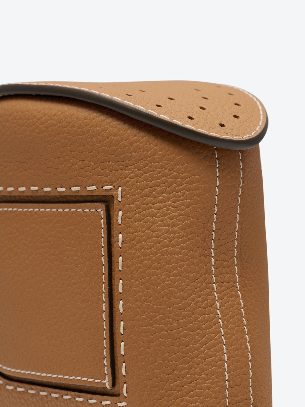 人気【DELVAUX】Pin Mini Bucket Surpique in Taurillon Soft Delvaux Pin Mini Bucket Surpiqué in Taurillon Soft