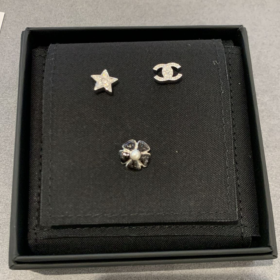 Chanel Mini CC Logo Star Stud Earrings 3 Pieces ABG901