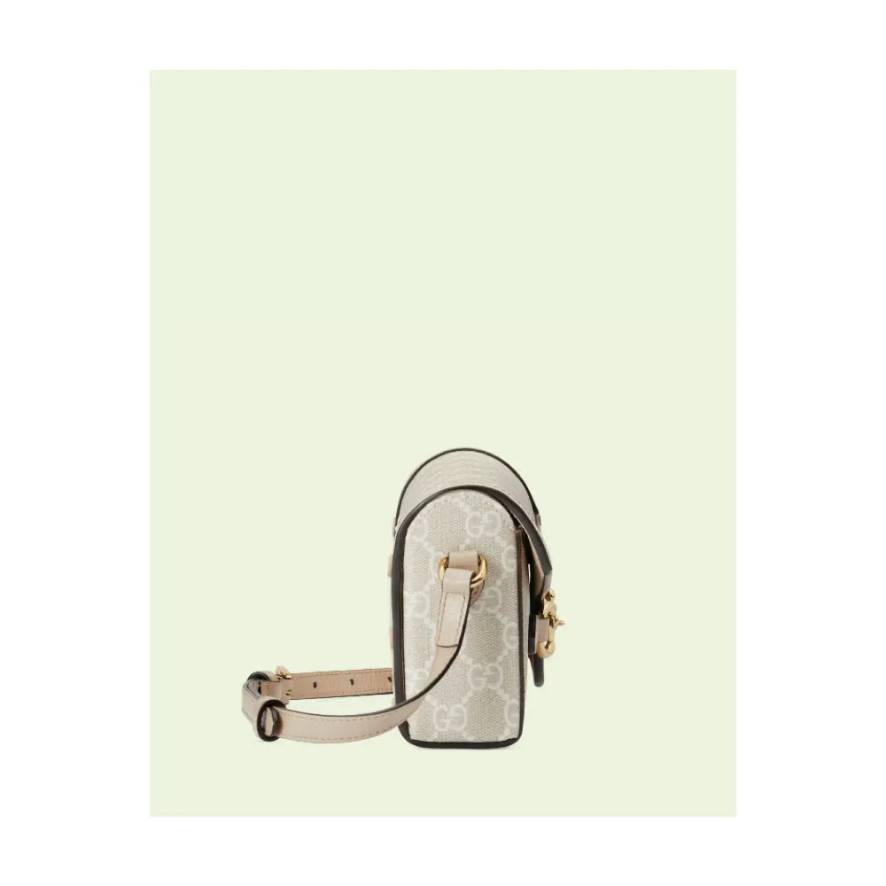 Gucci Horsebit 1955 迷你包（米色和白色 GG Supreme 帆布）