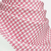 Dior 30 Montaigne Square Scarf – 結合柔滑真絲與經典設計，是展現品味與格調的理想選擇。